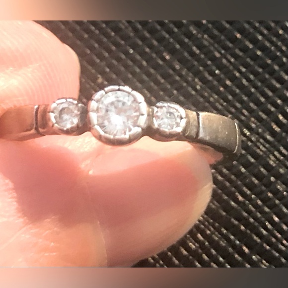 Silpada vintage Sterling Silver Cubic Zirconia Trio Ring - size 6 - Picture 1 of 5
